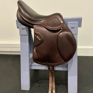Amerigo 17” Basso CC Monoflap Saddle